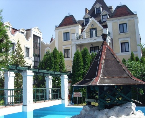   - Hotel Schloss Ramona Siófok