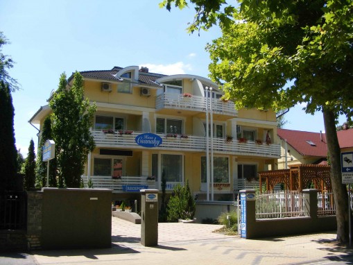   - Haus Csanaky Siófok