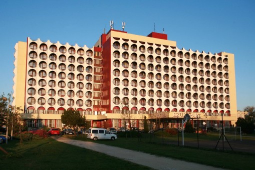   - Hotel Ezüstpart Siófok