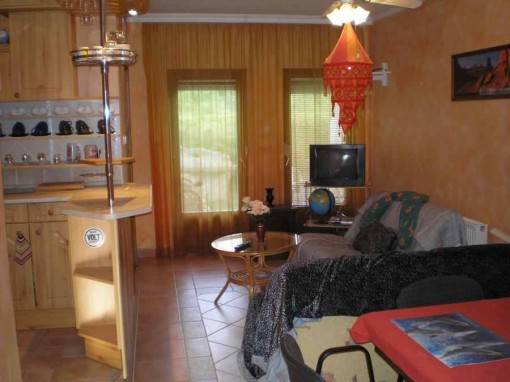   - Villám Apartman Alsóörs