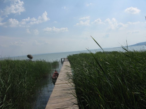   - Vízparti Szállás Balatonkenese