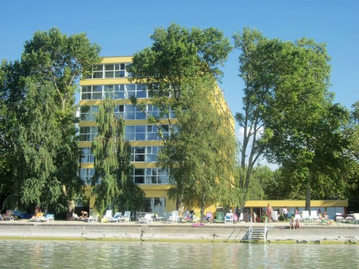   - Hotel Lidó Siófok