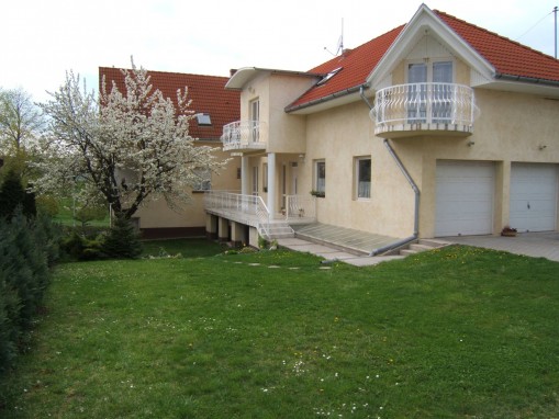   - Jankó Apartman Siófok