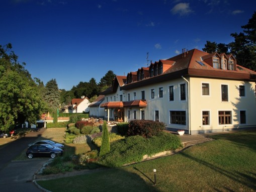   - Aquilo Hotel Panoráma Tihany